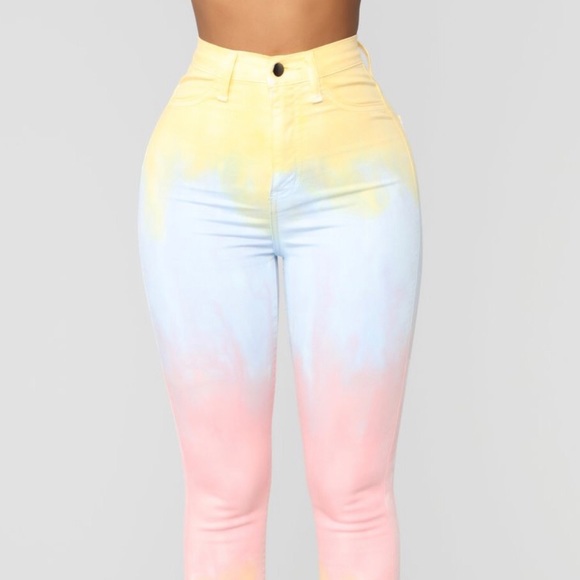 When You Love Someone High Rise Jeans NWOT - Picture 1 of 5